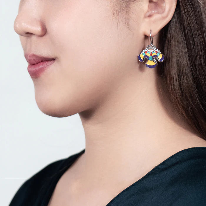 수련한 이족 귀걸이 -노랑 The Elegance of the Yi Earrings - Yellow